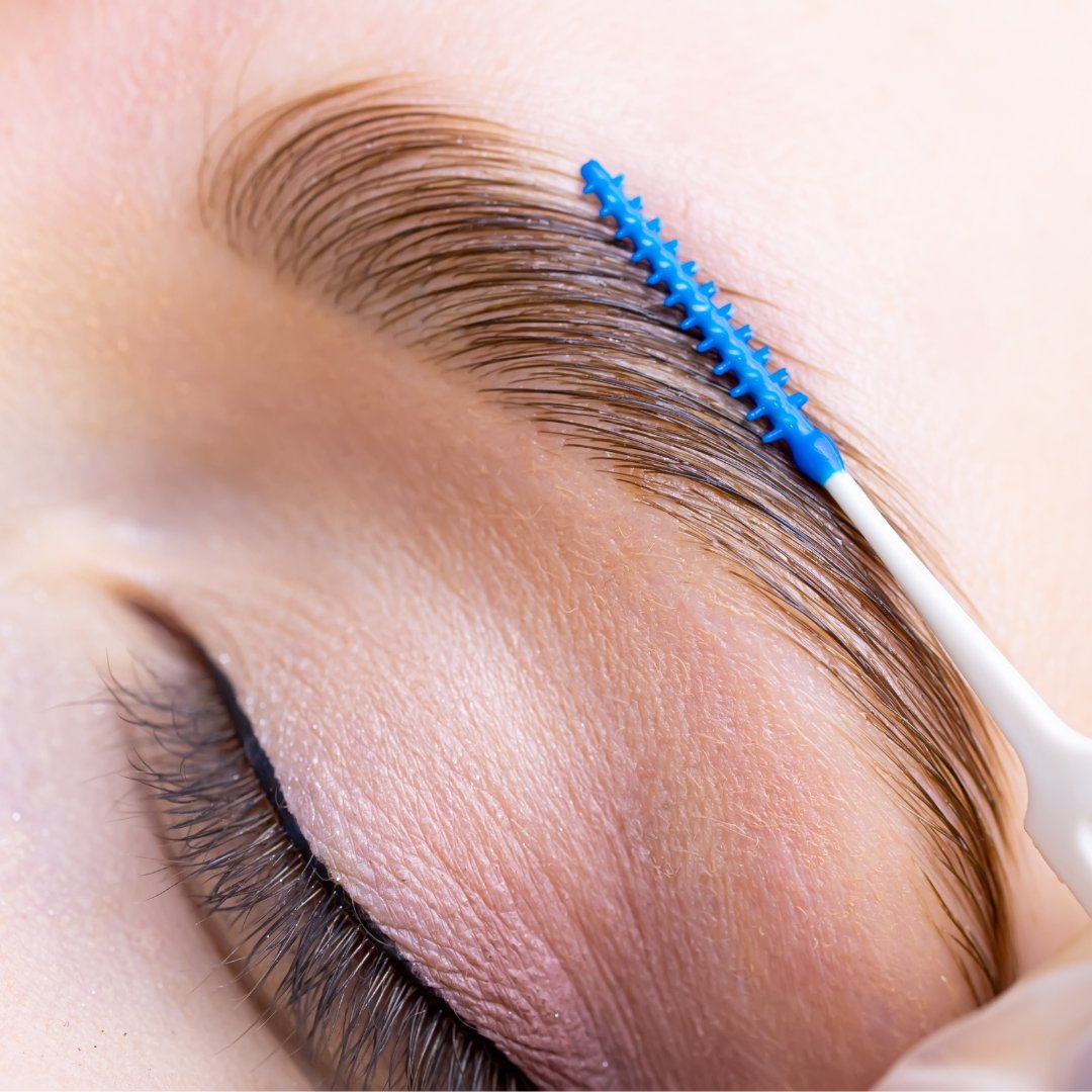 7 Perks of Eyebrow Waxing - inlei.com